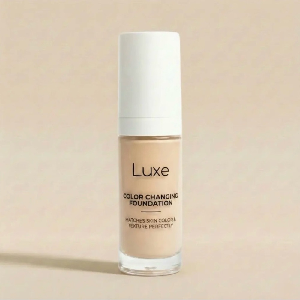 Luxe Adaptive Foundation - Medium